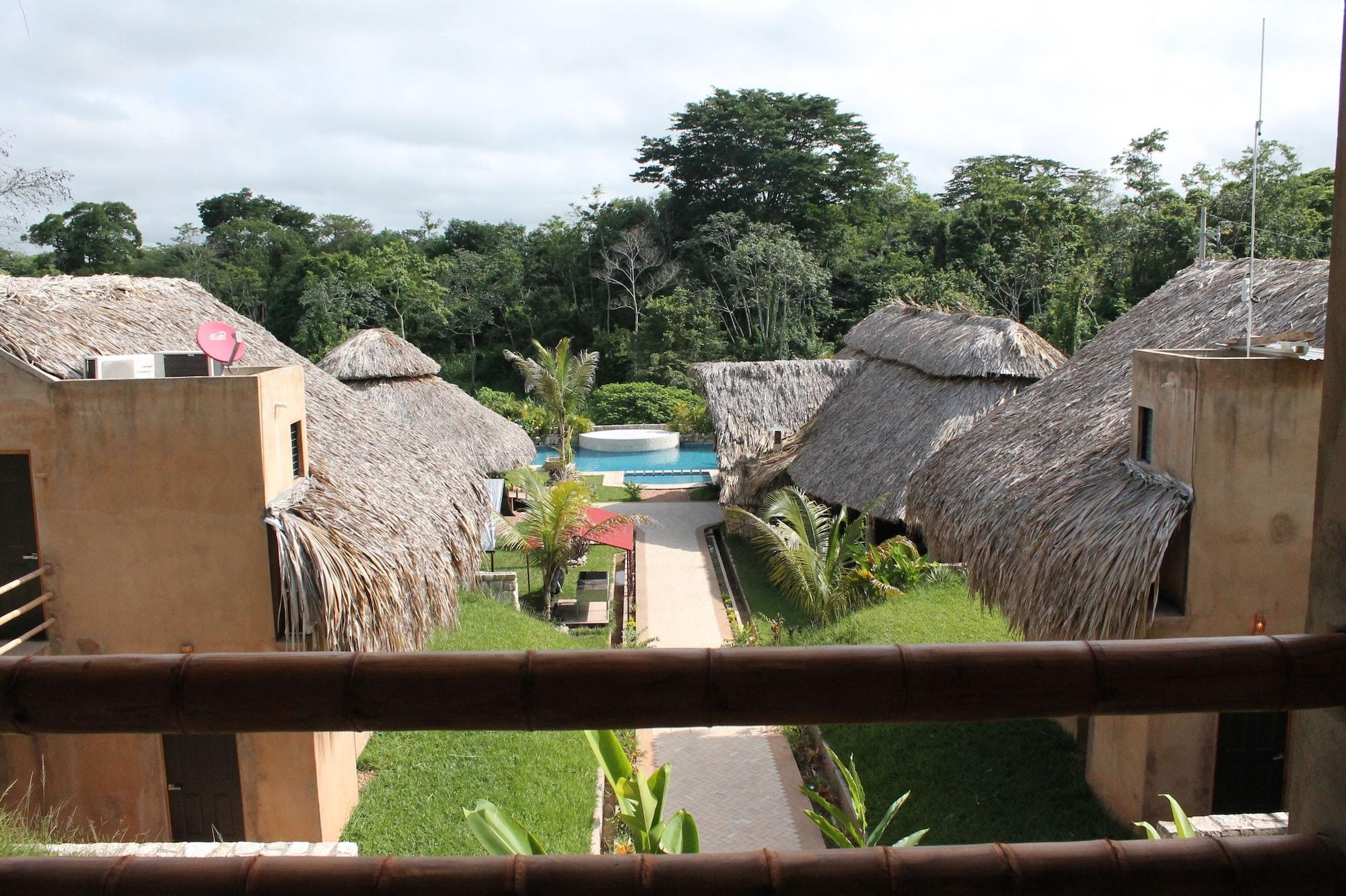 Axkan Palenque, Shows En Vivo & Gastronomia Mar Y Tierra & Travel Agency Exterior foto